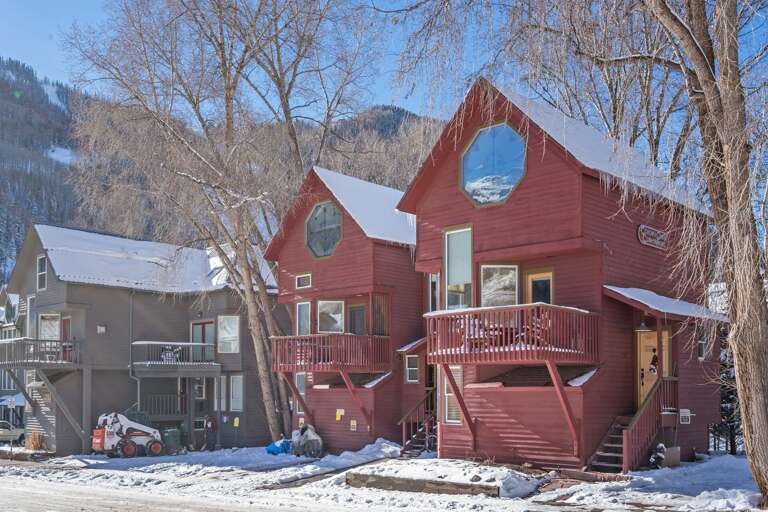 Exterior View of Cornet Creek #104