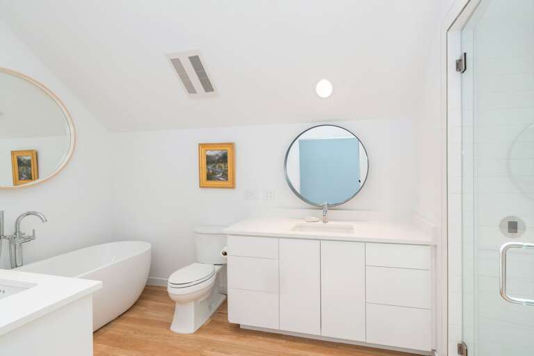 Full Bathroom with Soaking Tub and Separate Walk-in Shower Full Bathroom with Soaking Tub and Separate Walk-in Shower