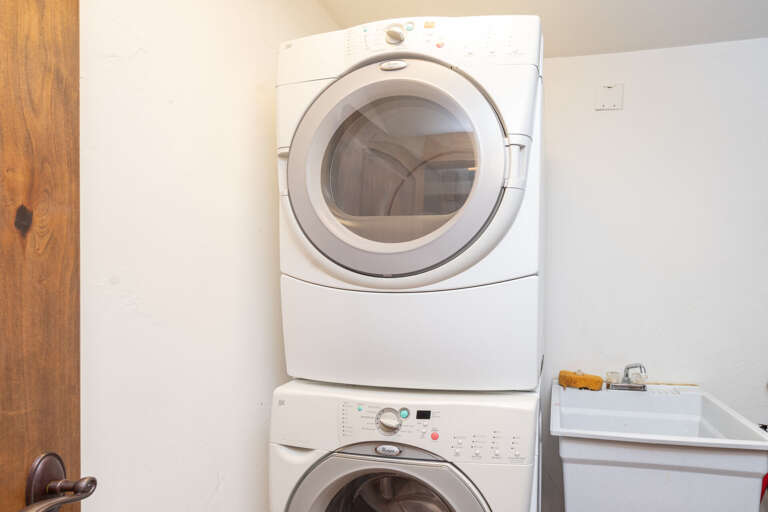 Stackable washer in dryer in the unit. Stackable washer in dryer in the unit.