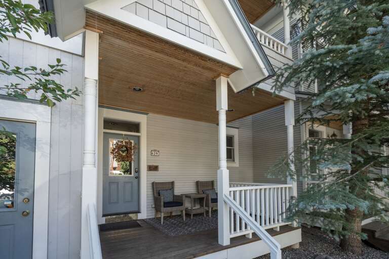 Cornet Street Entry Way.