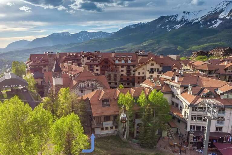 You will access the building from the other sides' stairs. The exterior stairs are above the arrow. You will access the building from the other sides' stairs. The exterior stairs are above the arrow.