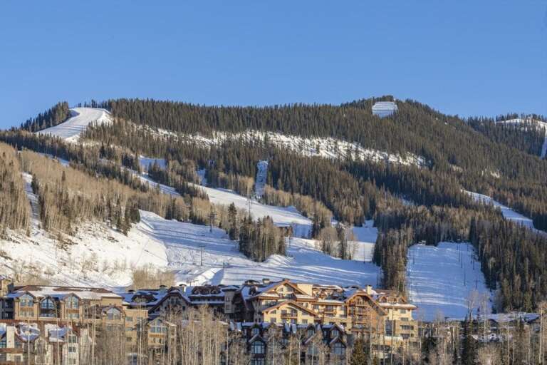 226 Country Club - 6.jpg