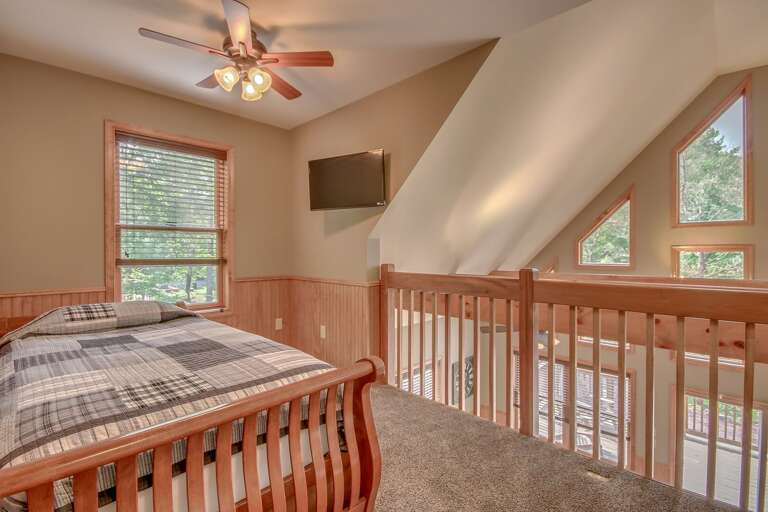 Loft Area with Twin Daybed and TV