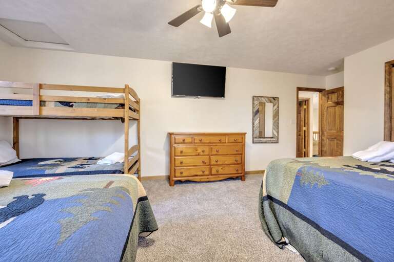 Family Fun in 3rd Floor Bedroom 6 with Twin over Twin Bunk Bed and 2 Queen Beds