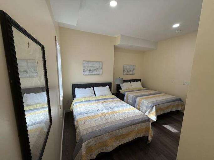 1st Floor Bedroom 8 (2 Queen Beds) 1st Floor Bedroom 8 (2 Queen Beds)