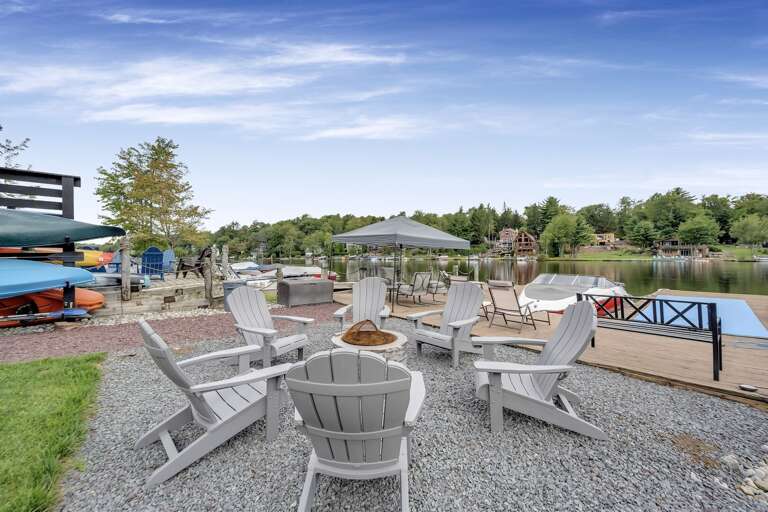 Dockside Luxury Dockside Luxury