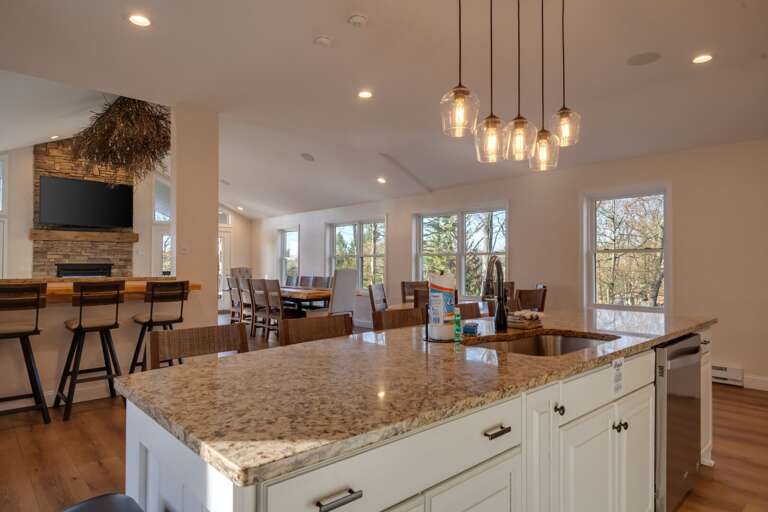 Enjoy Good Times and Good Food