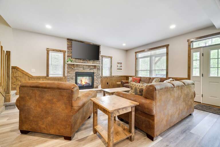 Chatting Around the Fire
Catch Up With Family Goings On in the Great Room.