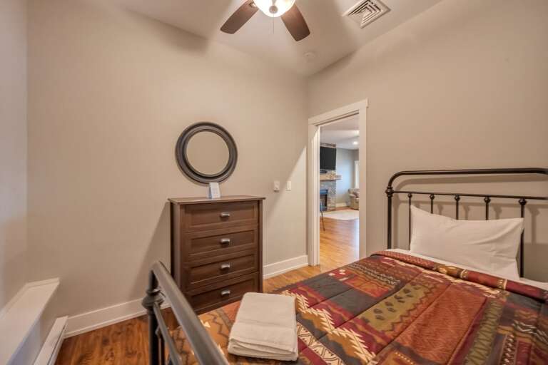 Chill Out in 1st Floor Bedroom 4 Chill Out in 1st Floor Bedroom 4