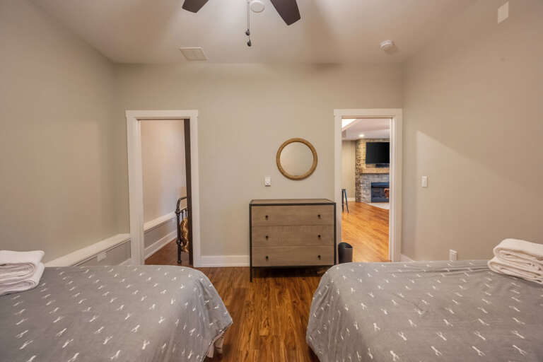 Storage & Space in 1st Floor Bedroom 1 Storage & Space in 1st Floor Bedroom 1