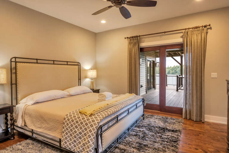 Lake View Sanctuary in 2nd Floor Bedroom 6 with 1 King Bed & Private Balcony (sleeps 2) Lake View Sanctuary in 2nd Floor Bedroom 6 with 1 King Bed & Private Balcony (sleeps 2)