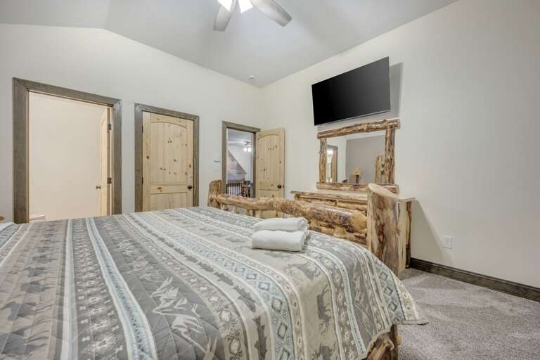 TV and Storage in Bedroom 9