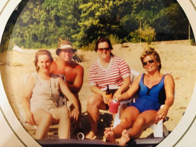 Anne,Bob,Ellen and Bonnie