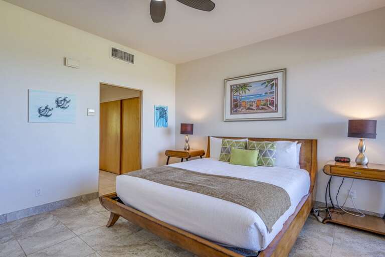 King bed and central AC for ultimate comfort.