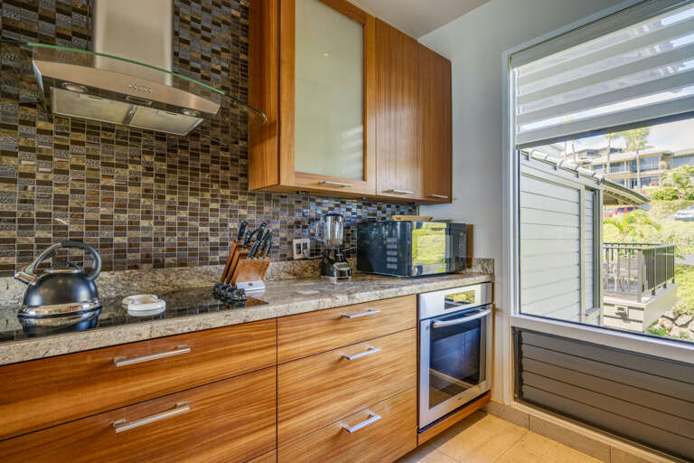 Traditional oven, water kettle, blender, microwave, convection oven and toaster. Traditional oven, water kettle, blender, microwave, convection oven and toaster.