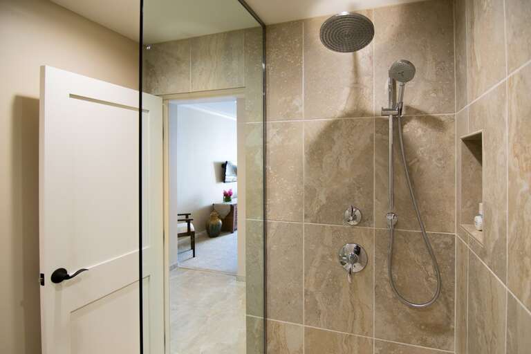 ensuite walk in shower