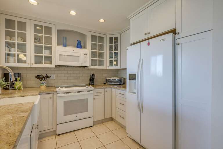 Full size appliances. Full size appliances.
