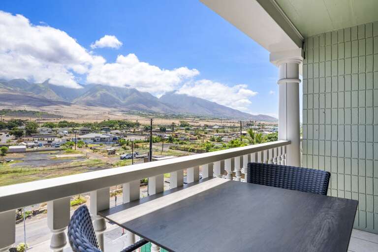 Dine al fresco and enjoy the views of Lahaina