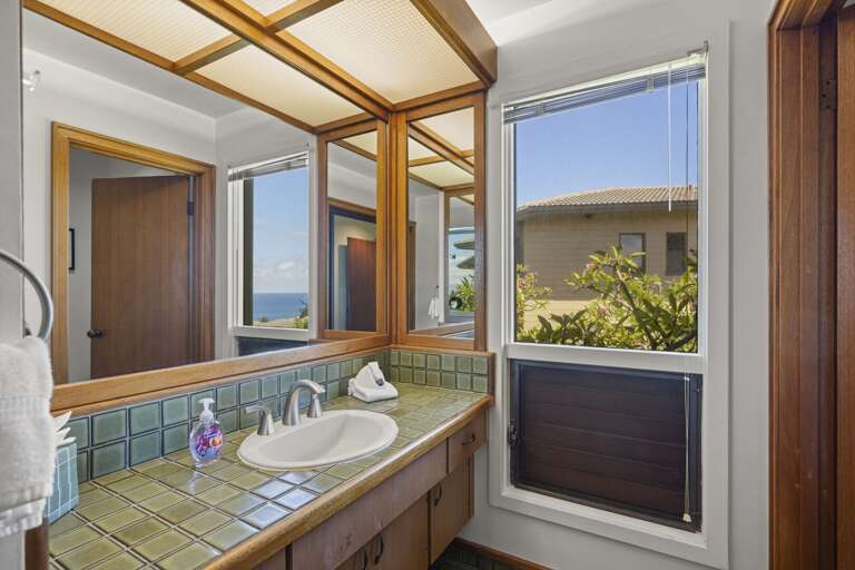 Master ensuite features two sinks