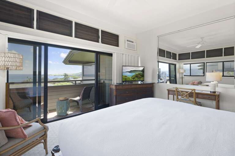 Relax and enjoy the peaceful surroundings of Kapalua - TV available for your entertainment