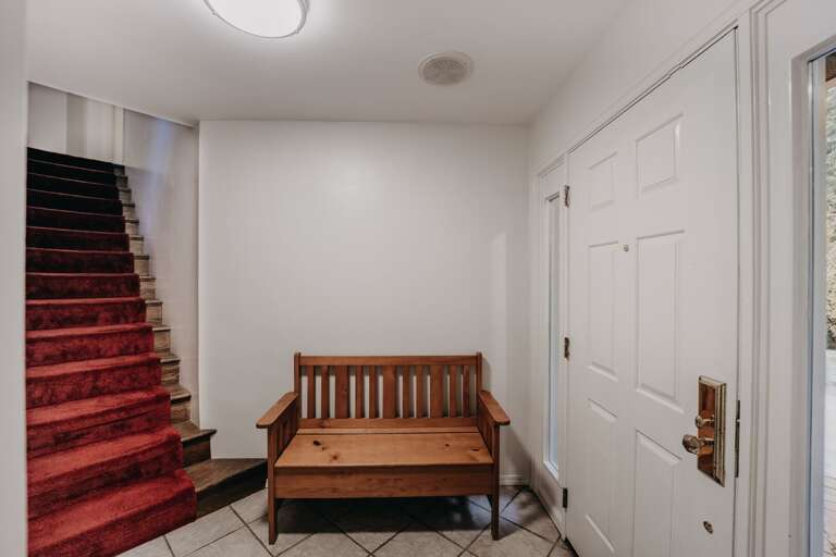 Front door / foyer Front door / foyer