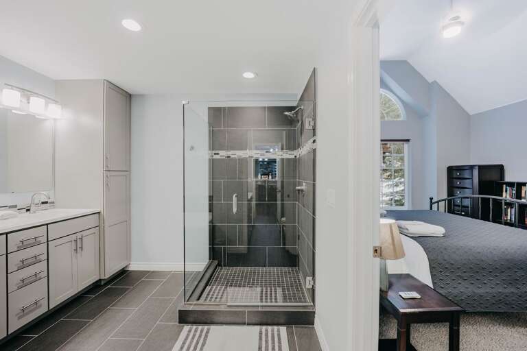 Huge downstairs Bathroom next to master bedroom