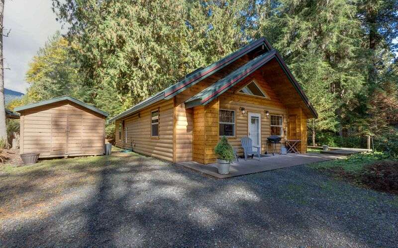 61MBR - Hot Tub - Wi-Fi - Pets Ok - Sleeps 6