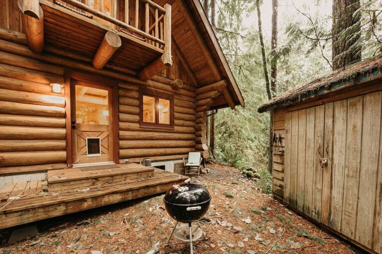 Another view of the BBQ area