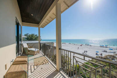 Beach Side Paradise-AMI Locals