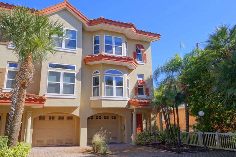 Bradenton Beach Club 301 Townhouse for Short Term Rental in Bradenton