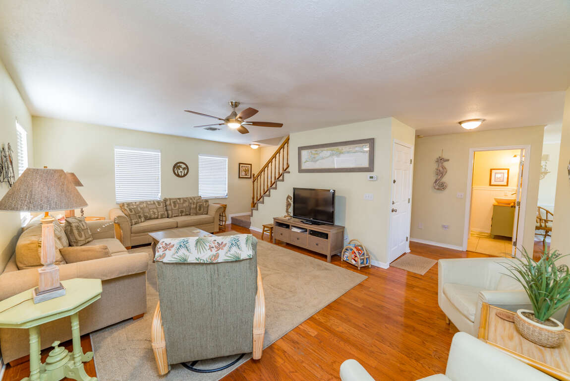 Seahorse Cove Luxurious 4 Bedroom Vacation Rental in Holmes Beach, FL