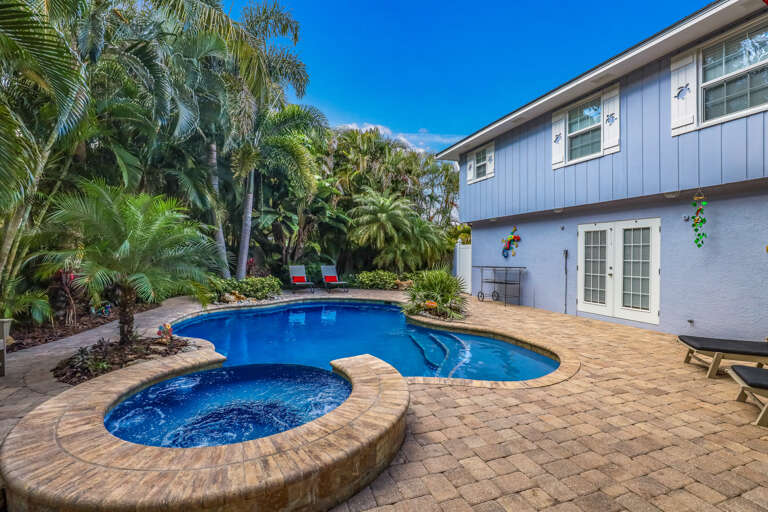 Island Memories Beautiful 3 Bedroom House for 8 Guests in Anna Maria, FL