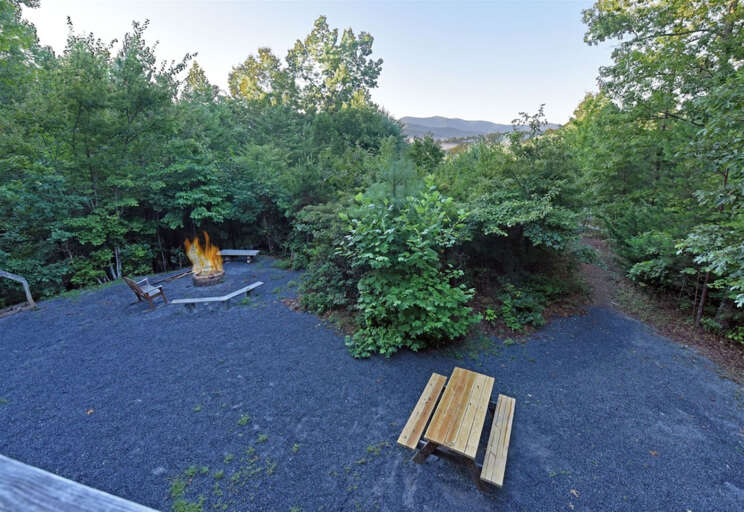 Blue Ridge Cabin Rental- Denali