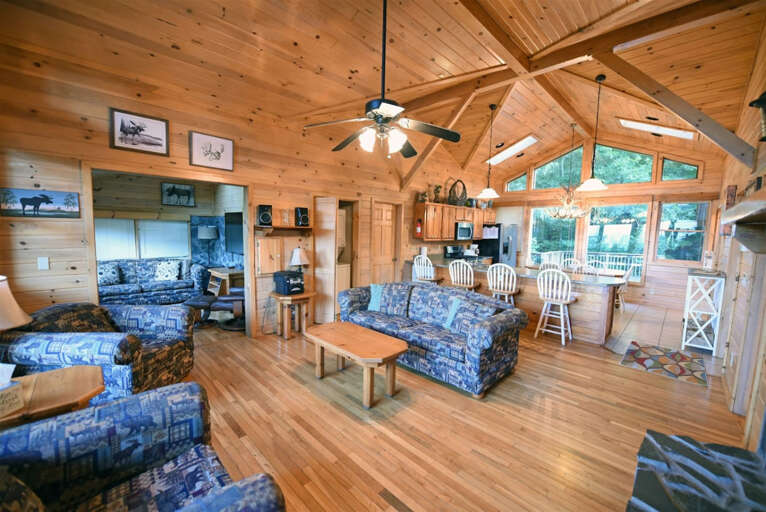 Blue Ridge Cabin Rental- Denali