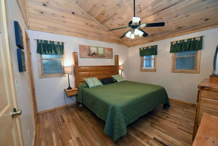 Blue Ridge Cabin Rental- Denali