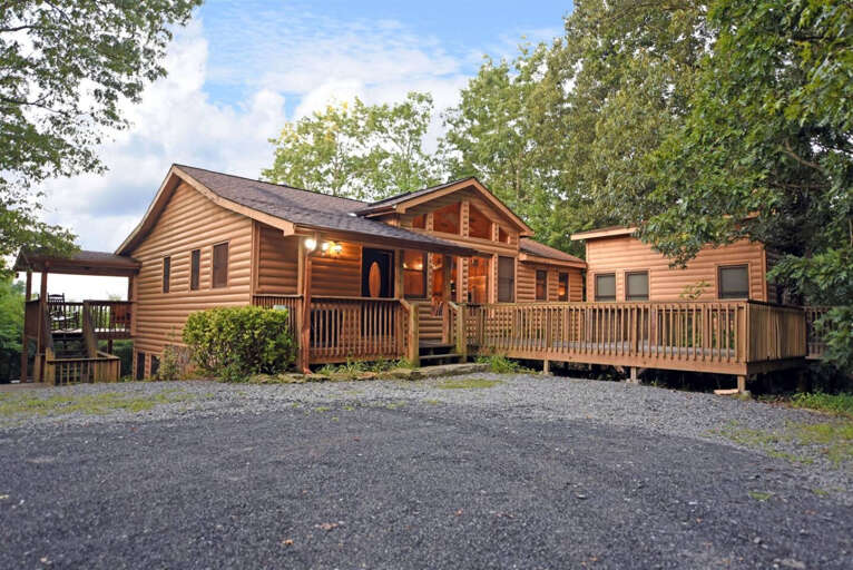 Blue Ridge Cabin Rental- Denali