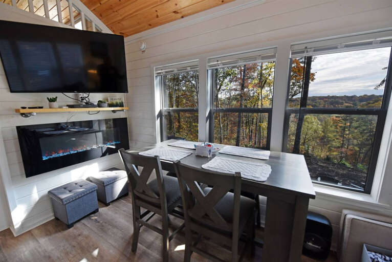 Sweet Creek Retreat  Kitchen