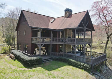 River Ridge Retreat- Ocoee river cabin rental