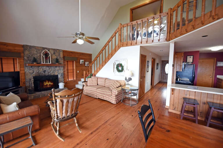 Over The Moon-Blairsville cabin rentals