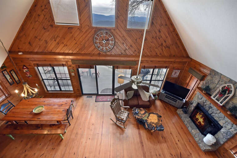 Over The Moon-Blairsville cabin rentals