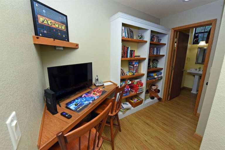 Over The Moon-Blairsville cabin rentals