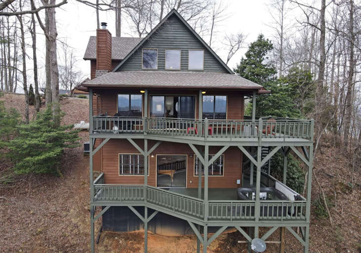 Over The Moon-Blairsville cabin rentals