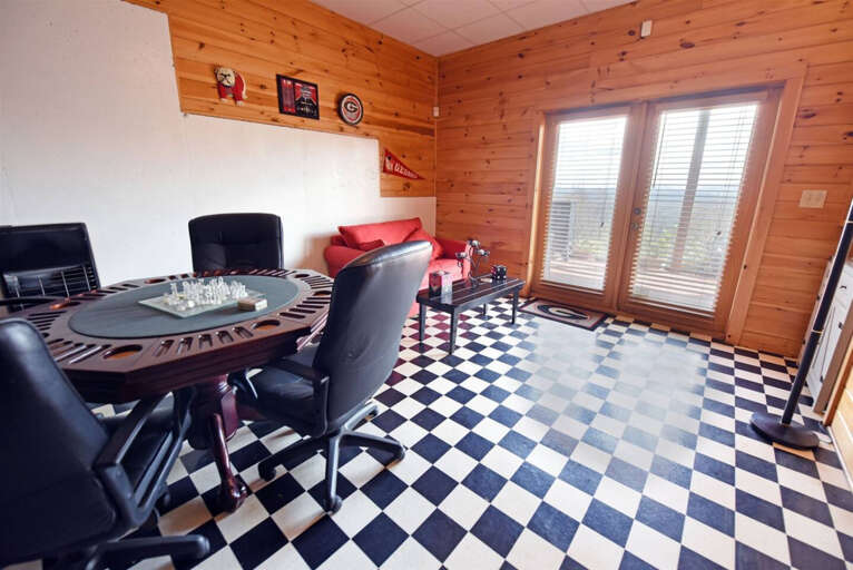 Point of View - Blue Ridge GA - Lower Living area