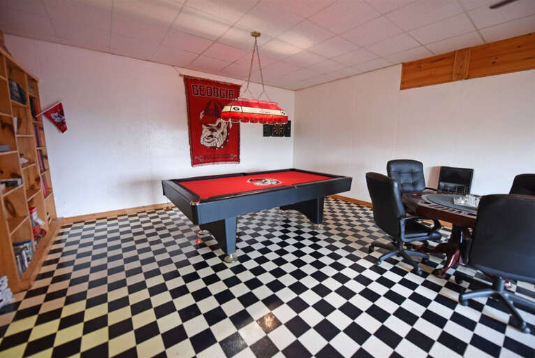 Point of View - Blue Ridge GA -Game room