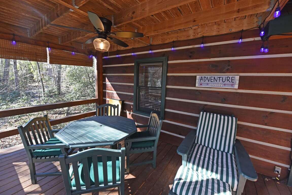 Cardinal Creek GA Cozy 2 Bedroom Cabin for Rent, Sleeps 6