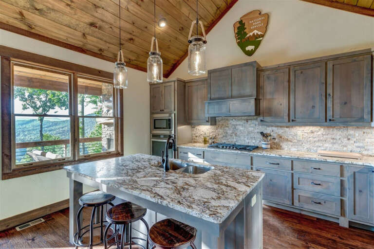 High Ridge Lodge- Epworth GA