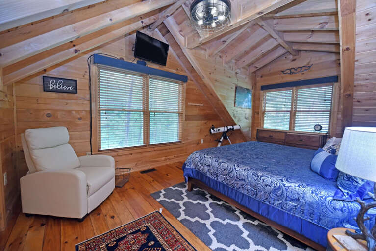 Elegant Escape- Executive Cabin Rental