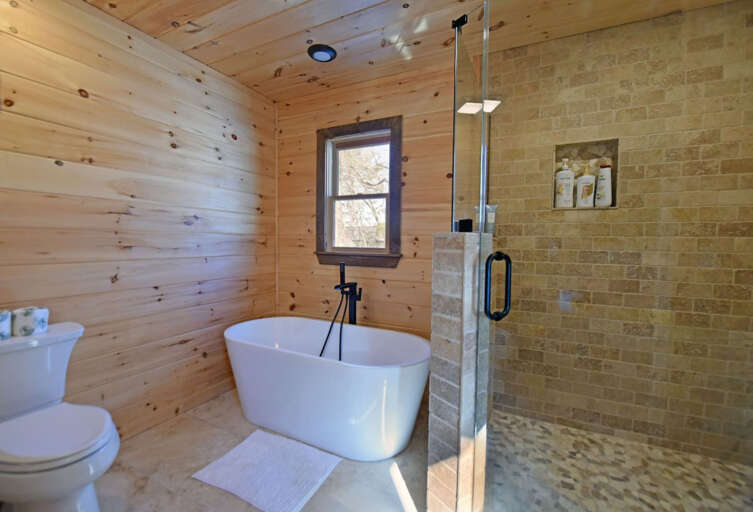 Stoneman Lodge - Blue Ridge cabin rental