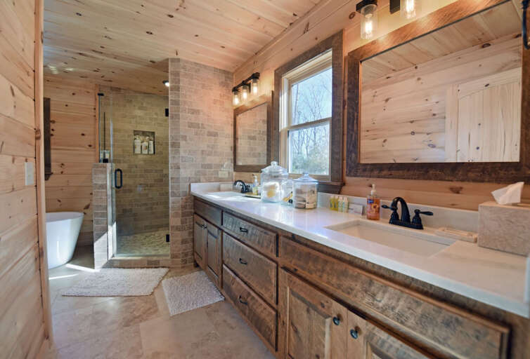 Stoneman Lodge - Blue Ridge cabin rental