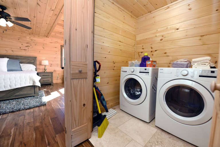 Stoneman Lodge - Blue Ridge cabin rental